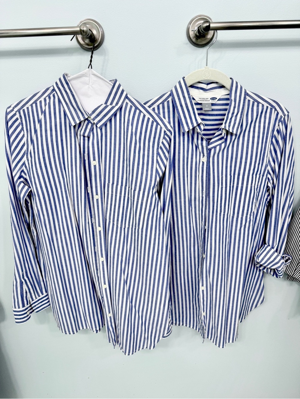 Old Navy Blue and White Vertical Stripe Button-Down Shirt (2)